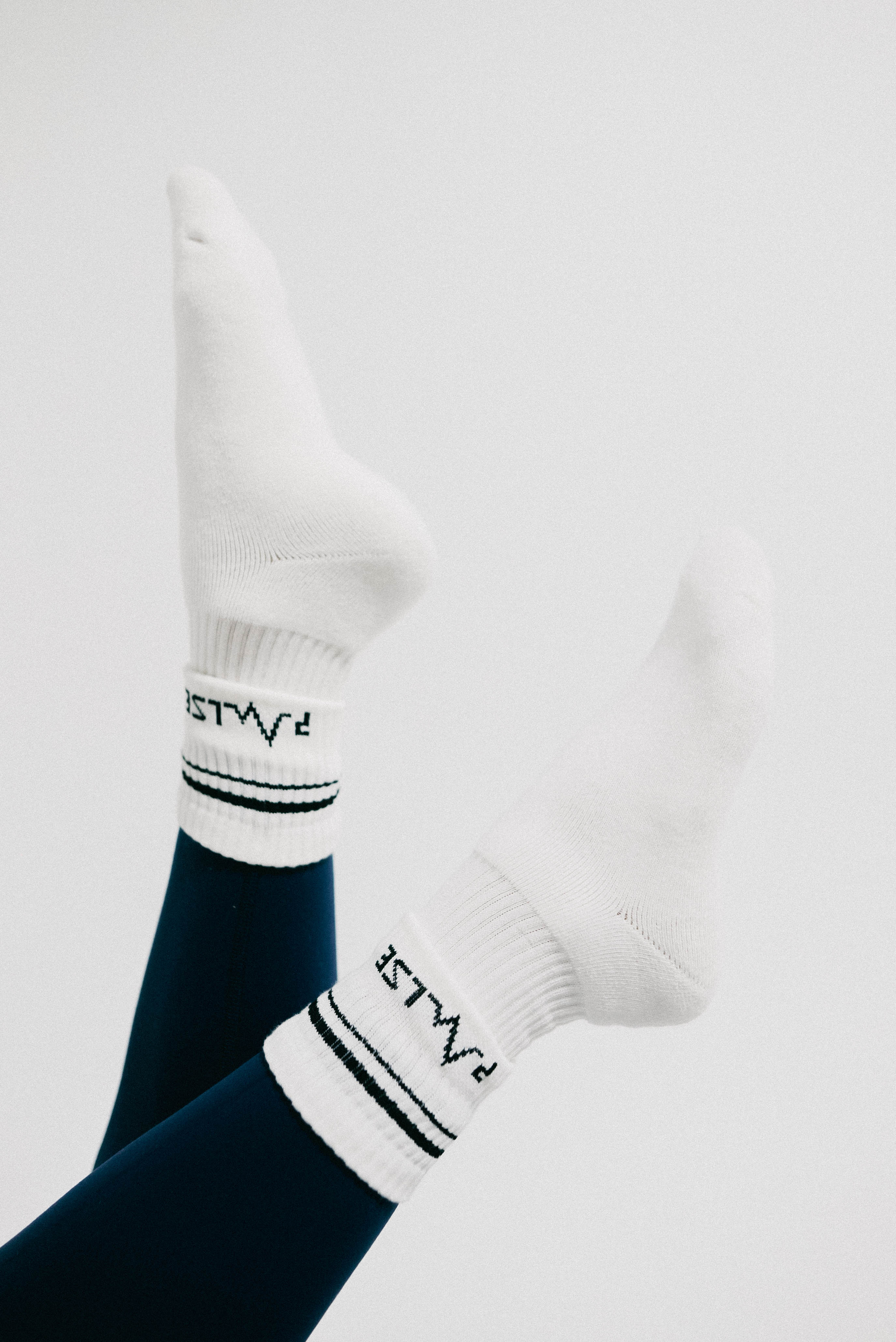 Pulse Classic Crew — White